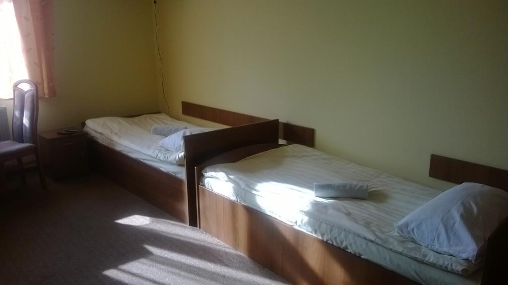 Hostel Milosz Grabowiec  Chambre photo