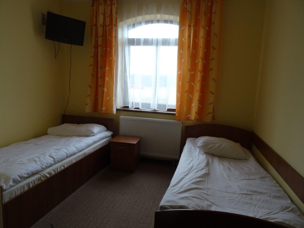 Hostel Milosz Grabowiec  Chambre photo