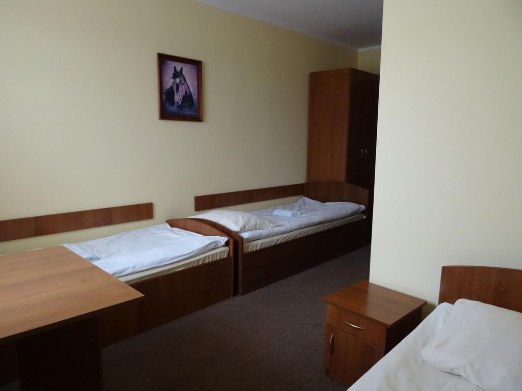 Hostel Milosz Grabowiec  Chambre photo